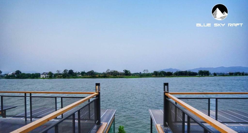 Blue Sky Raft At Kanchanaburi Hotel Exterior photo