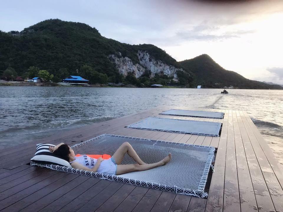 Blue Sky Raft At Kanchanaburi Hotel Exterior photo