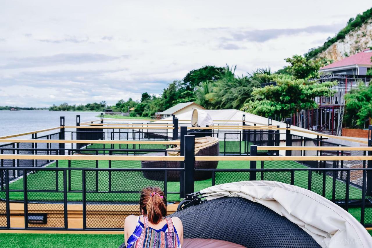 Blue Sky Raft At Kanchanaburi Hotel Exterior photo